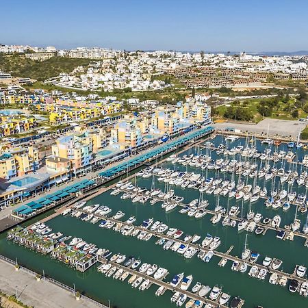 Marina Breeze Apartment With Pool - 900M From The Beach Albufeira Eksteriør billede